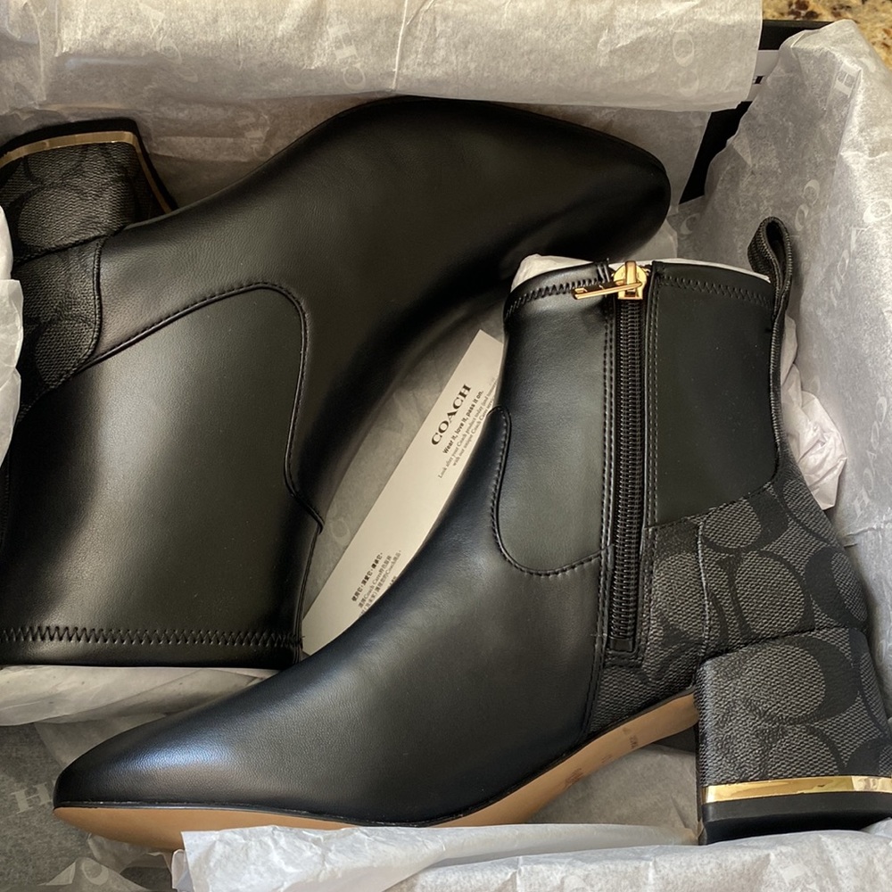 COACH signature booties 🖤 - Picture 6 of 6